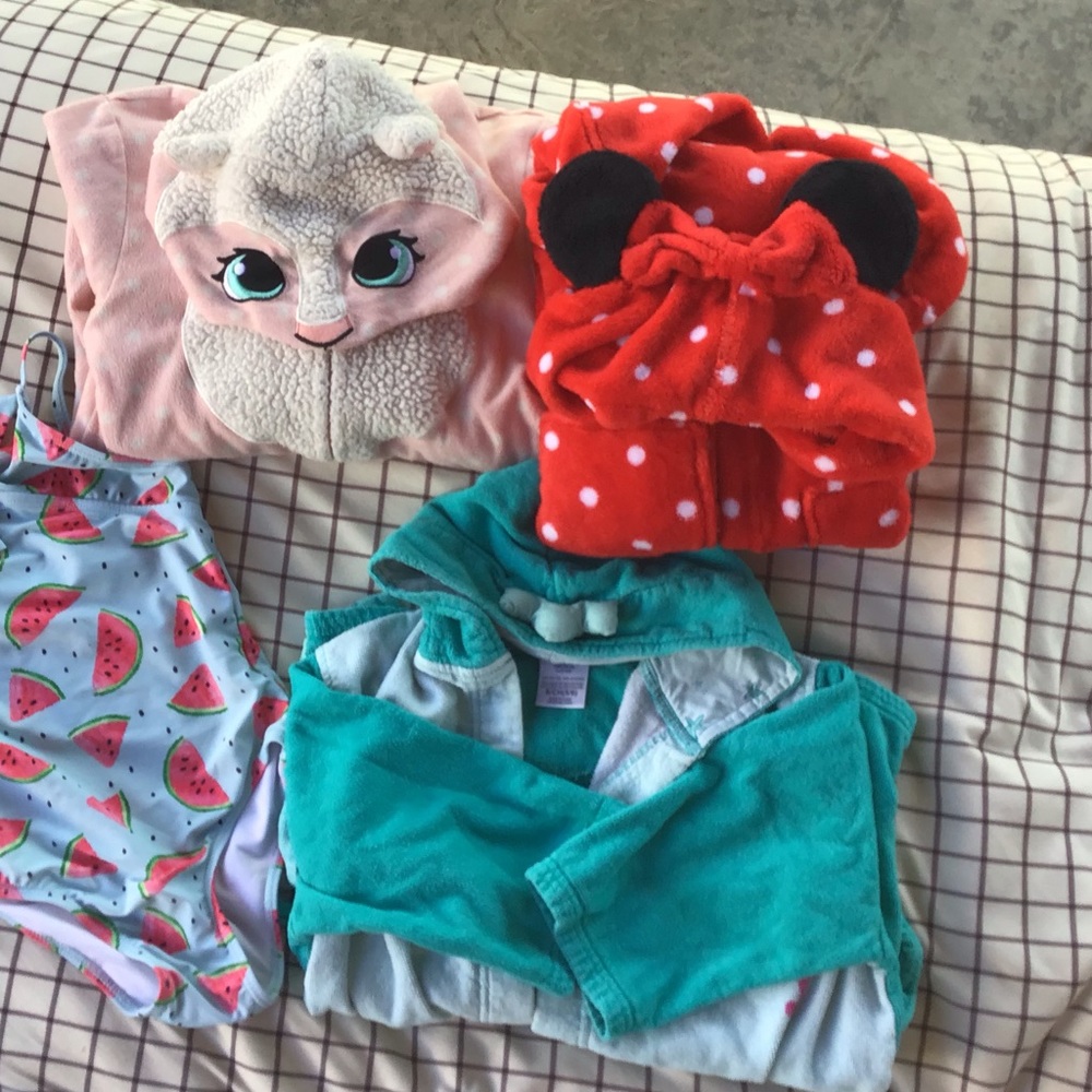 buddle of Girl clothes